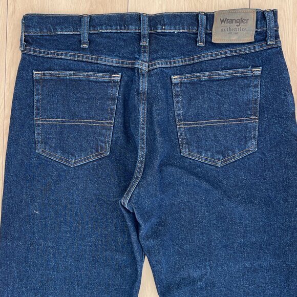 Wrangler Authentics Men's Classic 5-Pocket Regular Fit Dark Wash Jeans 36x29 - Picture 5 of 14